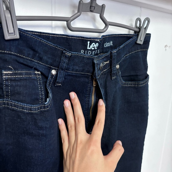 Lee Riders Classic Fit Dark Wash Jeans Size 6 - Picture 3 of 7